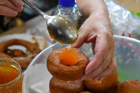 Fánk minden mennyiségben a Székesfehérvári Nosztalgia Klub Egyesület összejövetelén